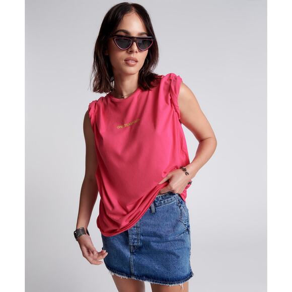 ONE TEASPOON Pink Glo One Teaspoon Logo Organic Unisex Tee Shirt NWT Size XS - Picture 1 of 7